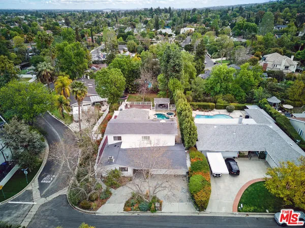 $11,500 | 5220 Melvin Avenue, Tarzana, CA 91356