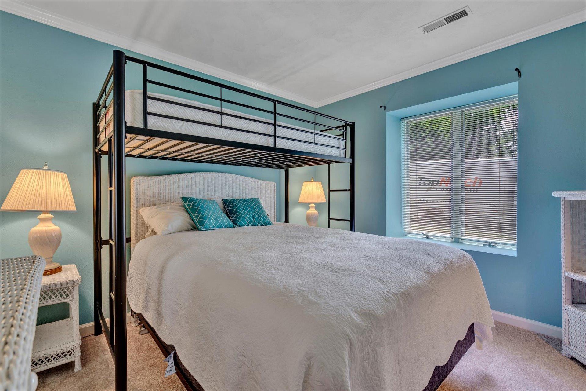 845 Gangplank Road, Unit 207 Moneta, VA 24121 - Photo 24 of 29 a bedroom with a bed and a window