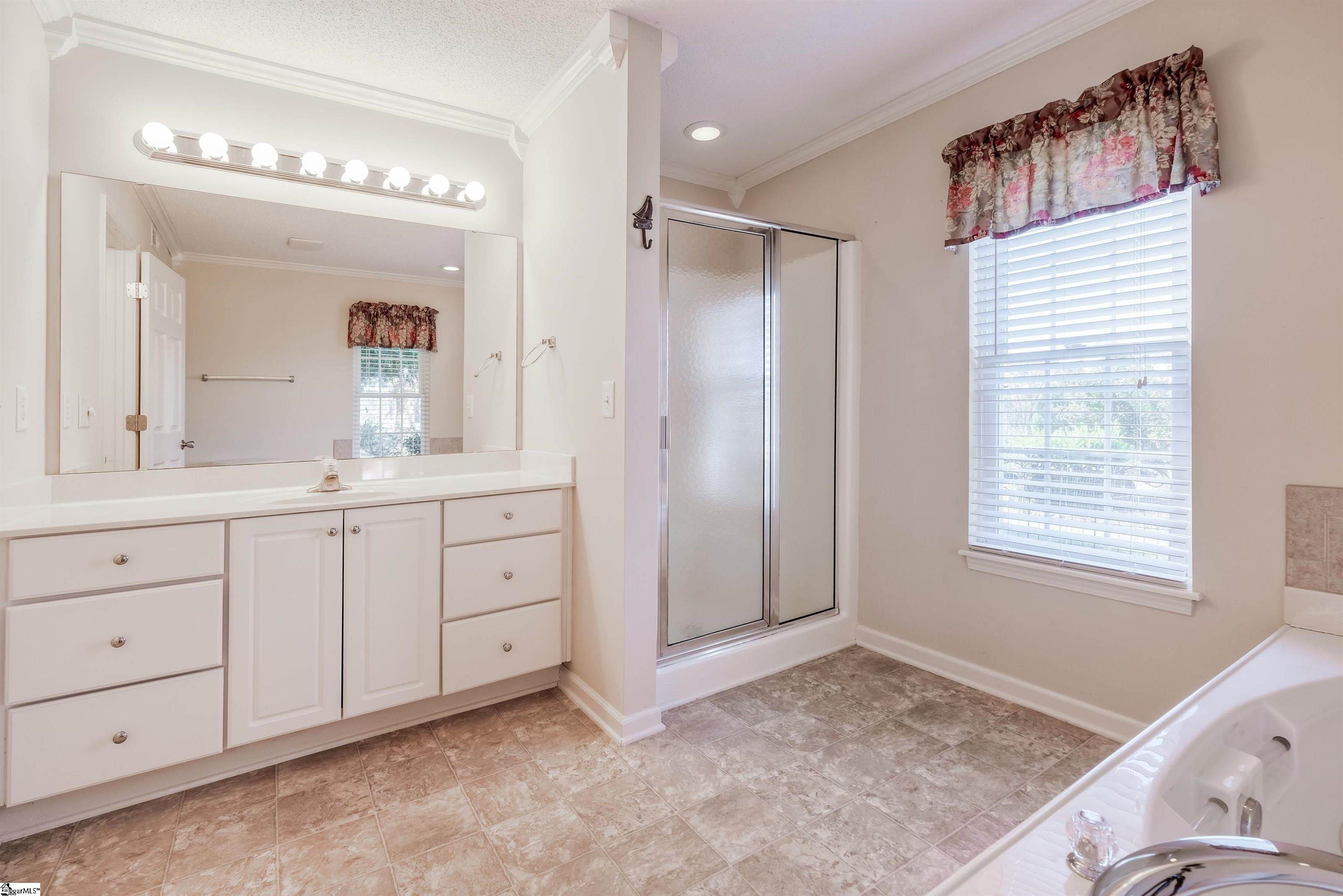 192 Walker Point Seneca, SC 29672 - Photo 12 of 29