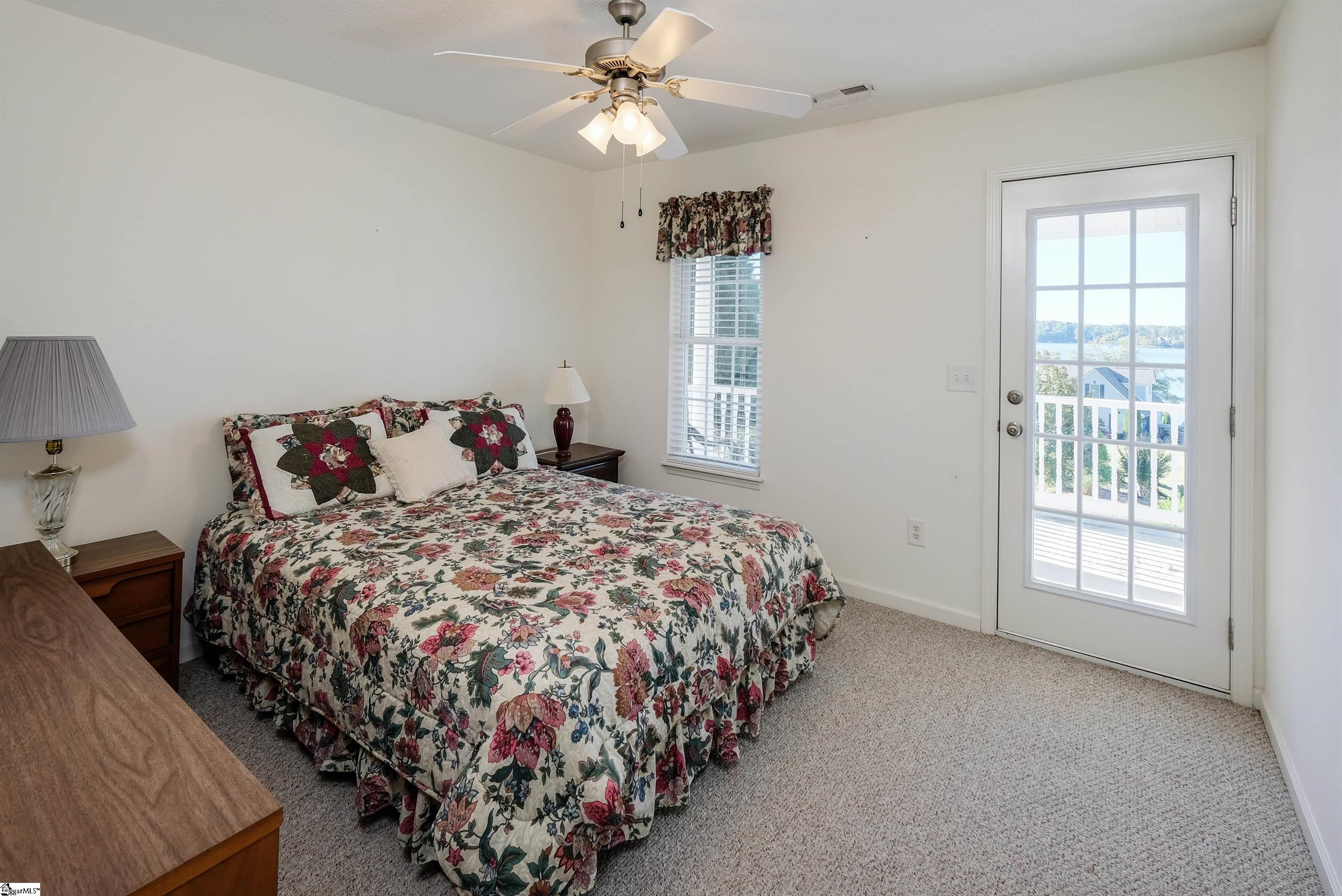 192 Walker Point Seneca, SC 29672 - Photo 14 of 29