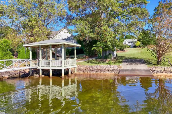 $1,125,000 | 192 Walker Point, Seneca, SC 29672