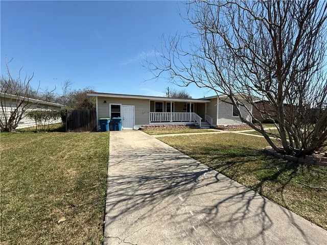 $1,850 | 106 Acacia Arch Street, Portland, TX 78374