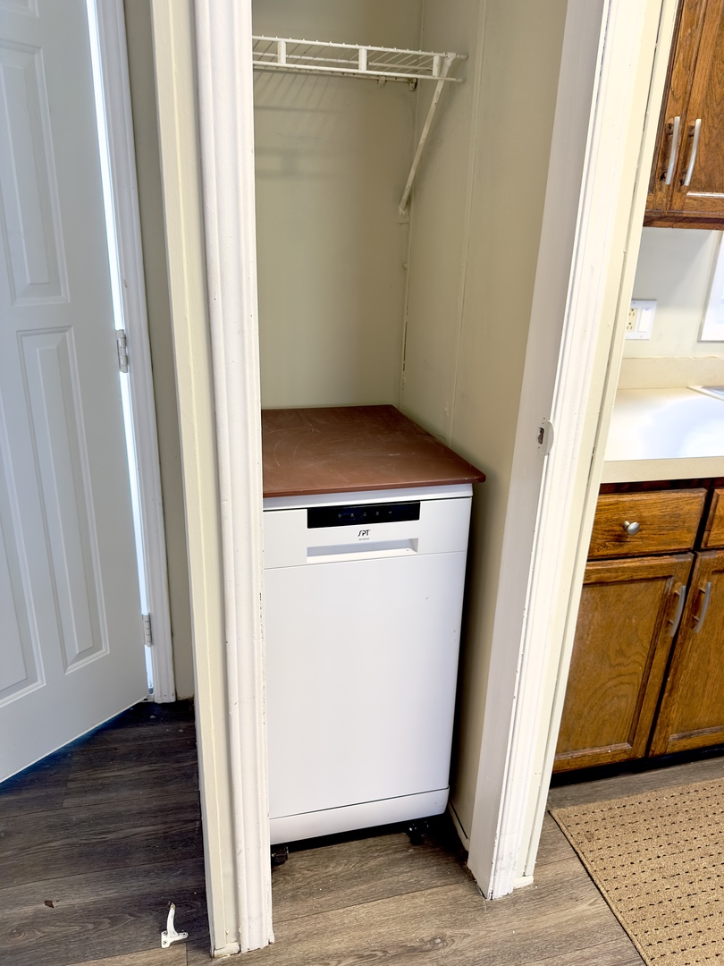 27W370 Geneva Road, Unit 68 Winfield, IL 60190 - Photo 9 of 23