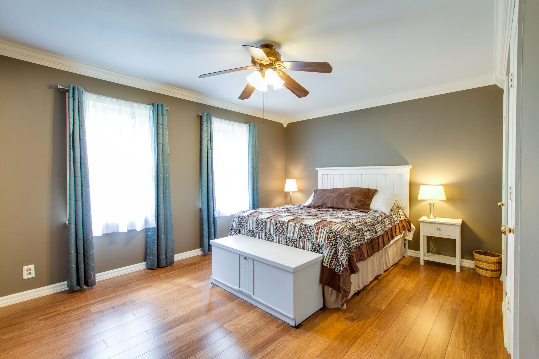152 Fox Ridge Drive Murfreesboro, TN 37128 - Photo 16 of 30 Master bedroom (12'x16') with hardwood floors