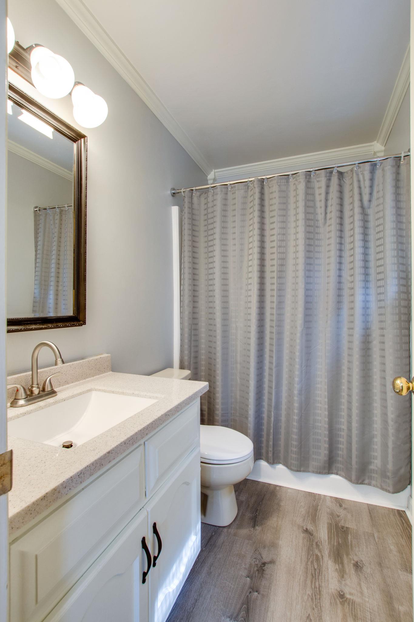 152 Fox Ridge Drive Murfreesboro, TN 37128 - Photo 19 of 30 Master bathroom