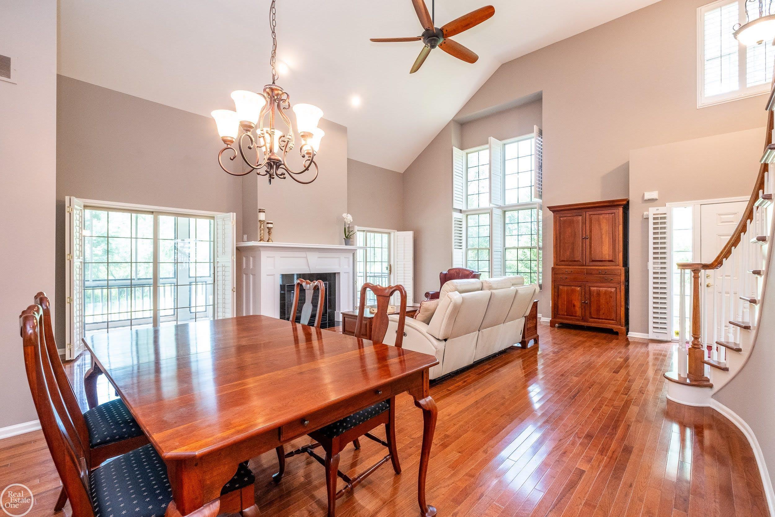 3597 Winding Brk Circle Rochester, MI 48309 - Photo 16 of 63 50147405-d9aa7714-6bd3-4958-9d7b-6b15adcfef77.JPG