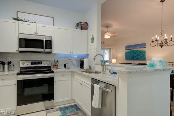 $1,400 | 15430 Bellamar Circle, Unit 3026, Fort Myers, FL 33908