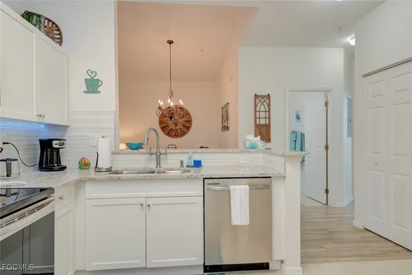 $1,400 | 15430 Bellamar Circle, Unit 3026, Fort Myers, FL 33908