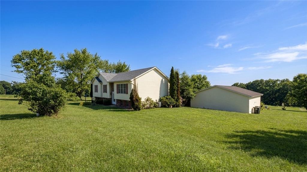 198 Eagle Mill Road Butler, PA 16001 - Photo 4 of 24