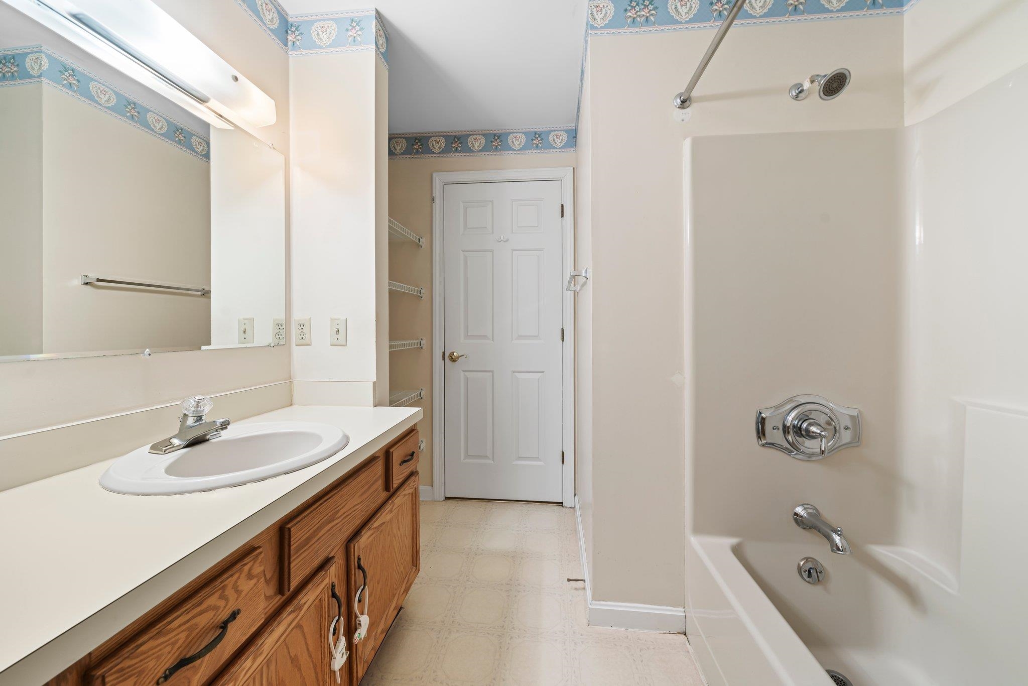 1465 Hooksett Road, Unit 63 Hooksett, NH 03106 - Photo 21 of 33