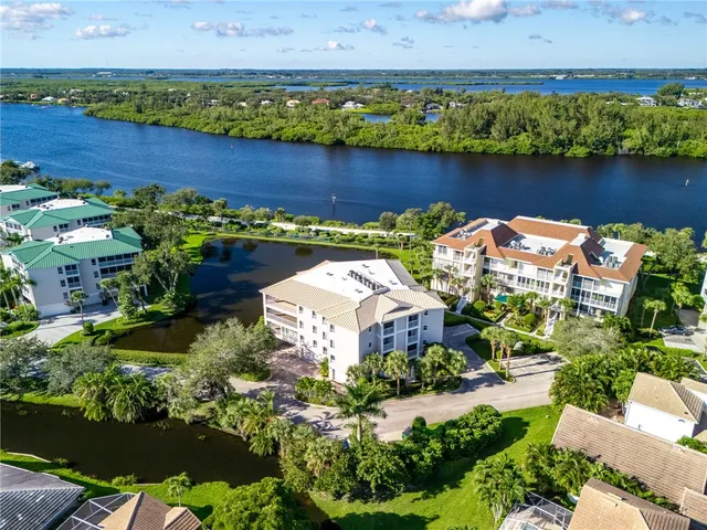 $1,750,000 | 8855 West Orchid Island Circle, Unit 3, Vero Beach, FL 32963