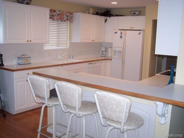 1000 Churchill Circle, Unit 31 Rochester, MI 48307 - Photo 10 of 25 Kitchen 1