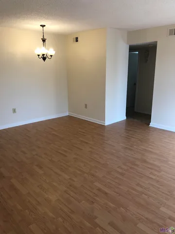 $104,000 | 3030 Congress Boulevard, Unit 110, Baton Rouge, LA 70808