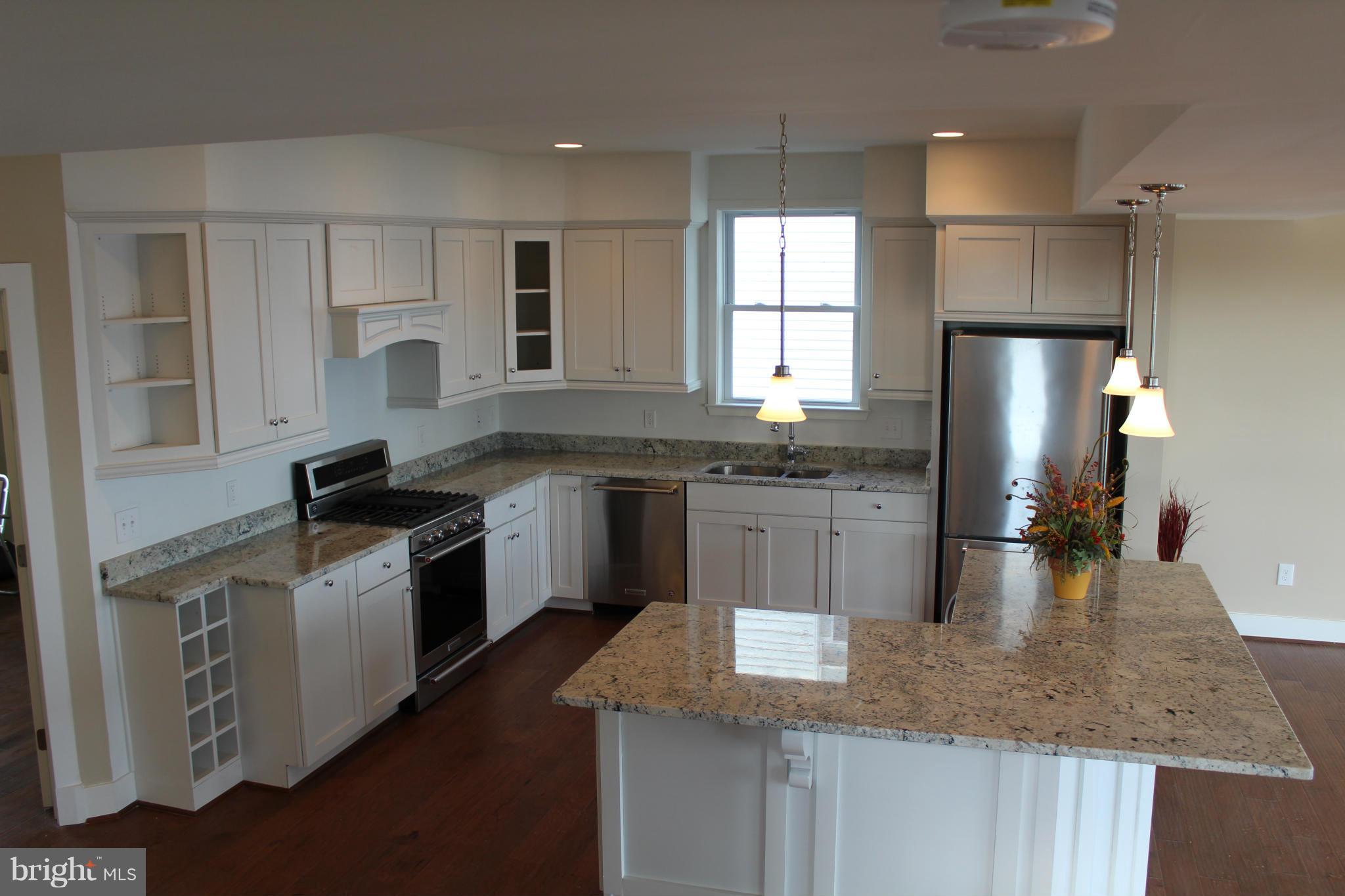 56 Johnson Road Pasadena, MD 21122 - Photo 12 of 29 Kitchen
