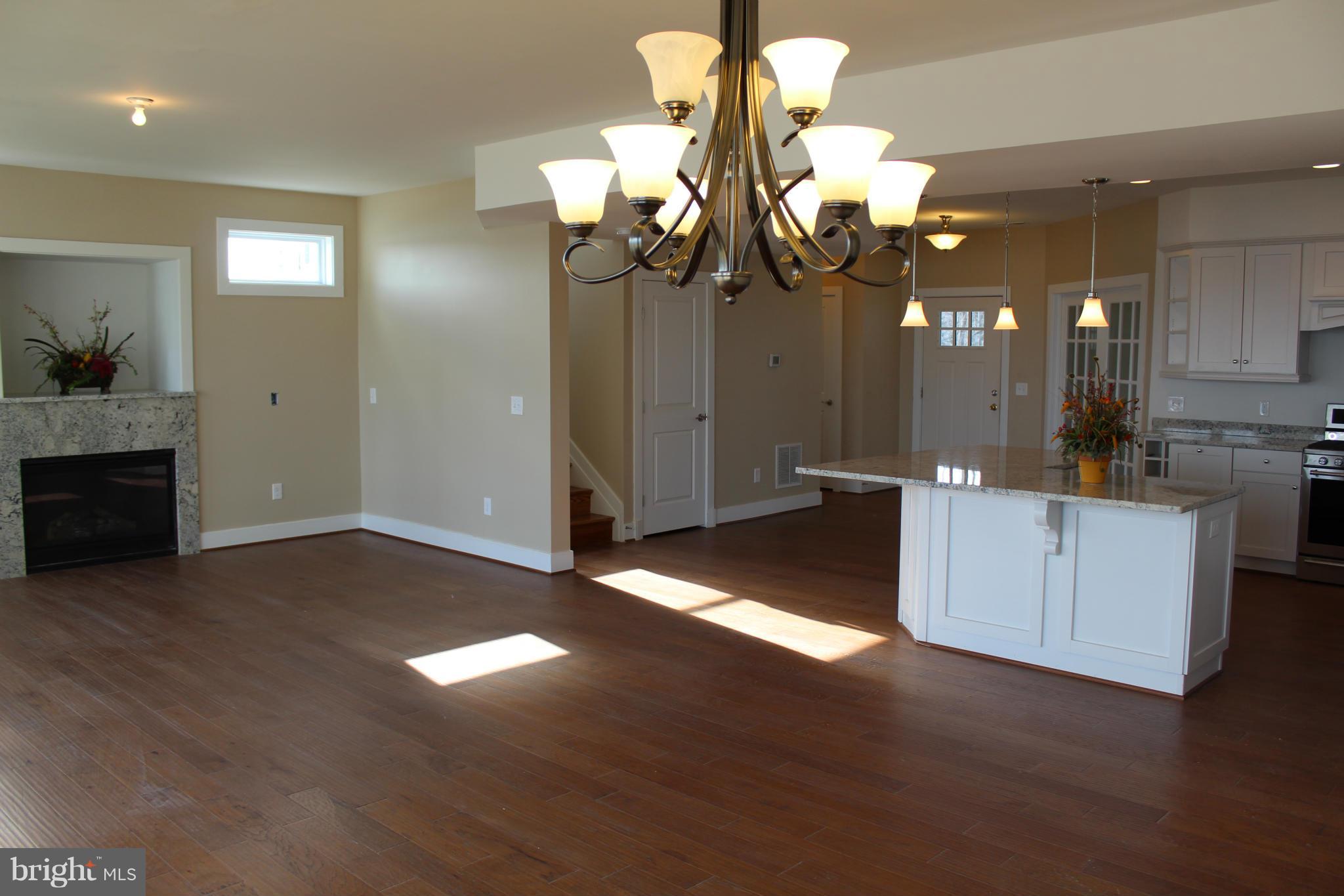 56 Johnson Road Pasadena, MD 21122 - Photo 14 of 29 Family Room