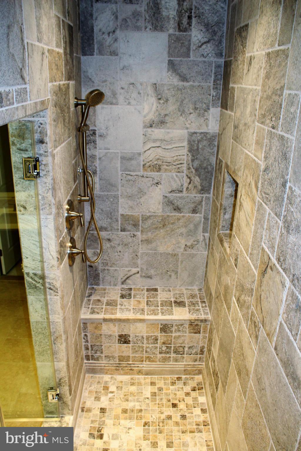 56 Johnson Road Pasadena, MD 21122 - Photo 19 of 29 Bath (Master)