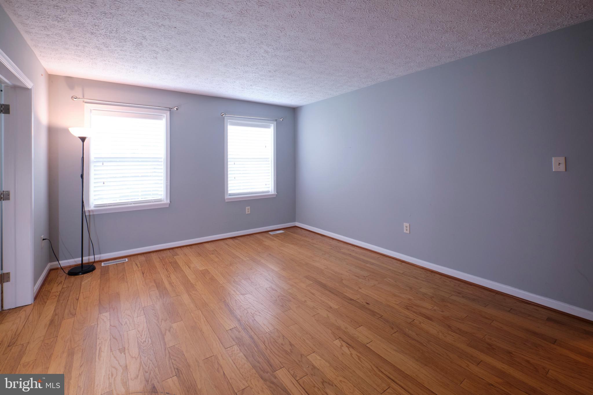 9046 Naygall Road Baltimore, MD 21234 - Photo 9 of 43 Living room