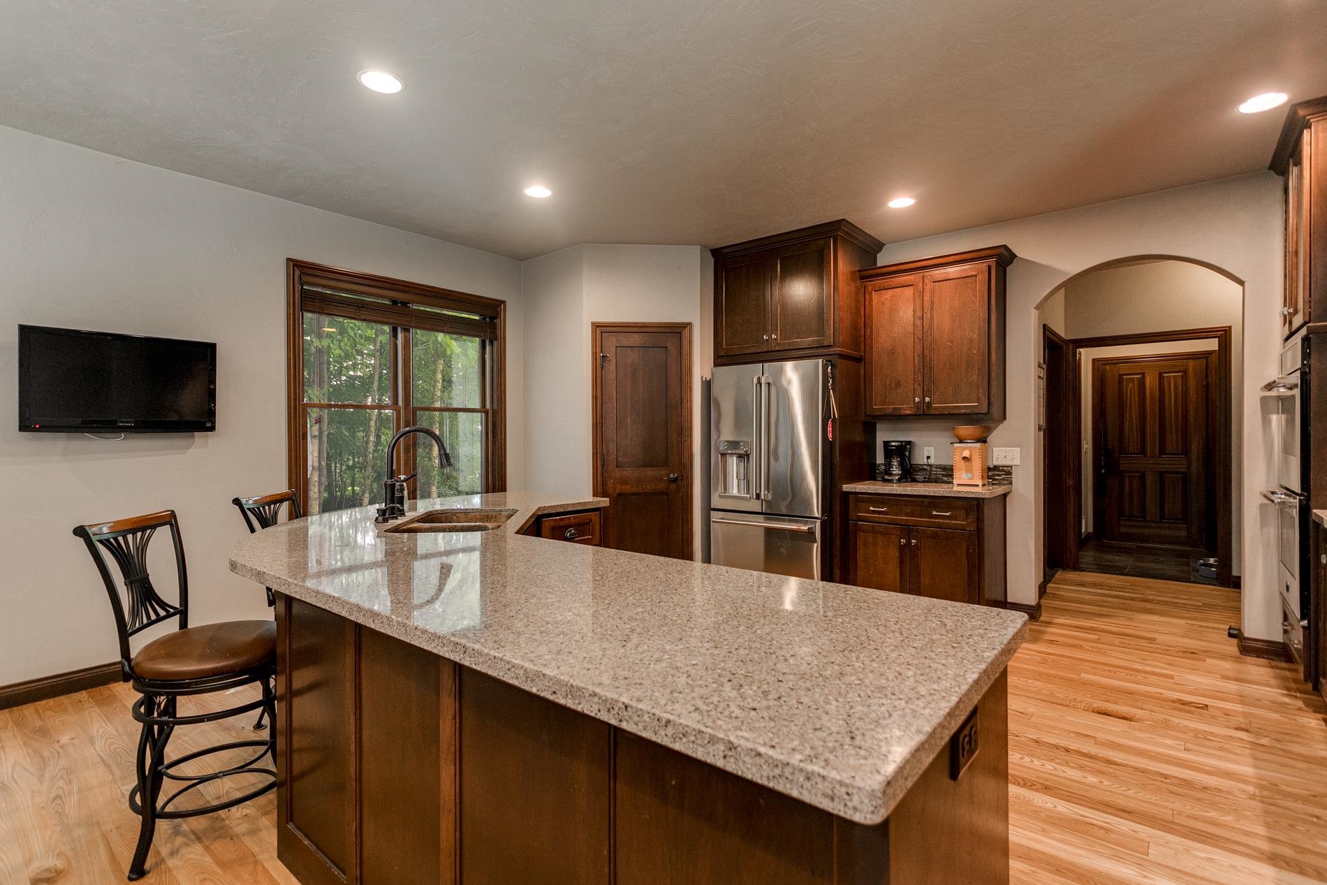 1387 Radcliff Road Neenah, WI 54956 - Photo 13 of 65