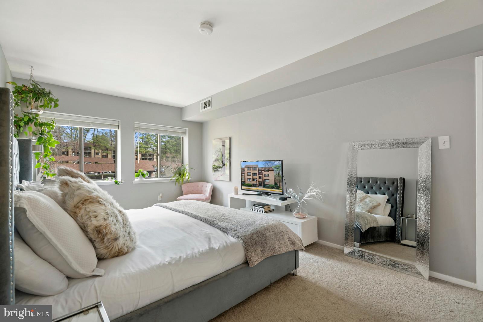 1675 Parkcrest Circle, Unit 400 Reston, VA 20190 - Photo 12 of 32