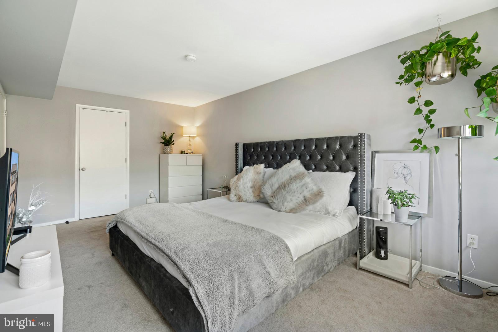 1675 Parkcrest Circle, Unit 400 Reston, VA 20190 - Photo 14 of 32