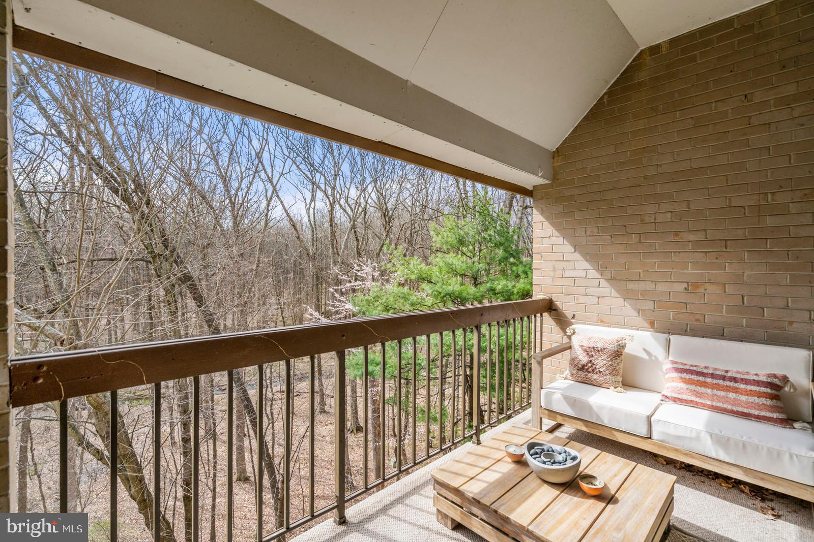 1675 Parkcrest Circle, Unit 400 Reston, VA 20190 - Photo 25 of 32