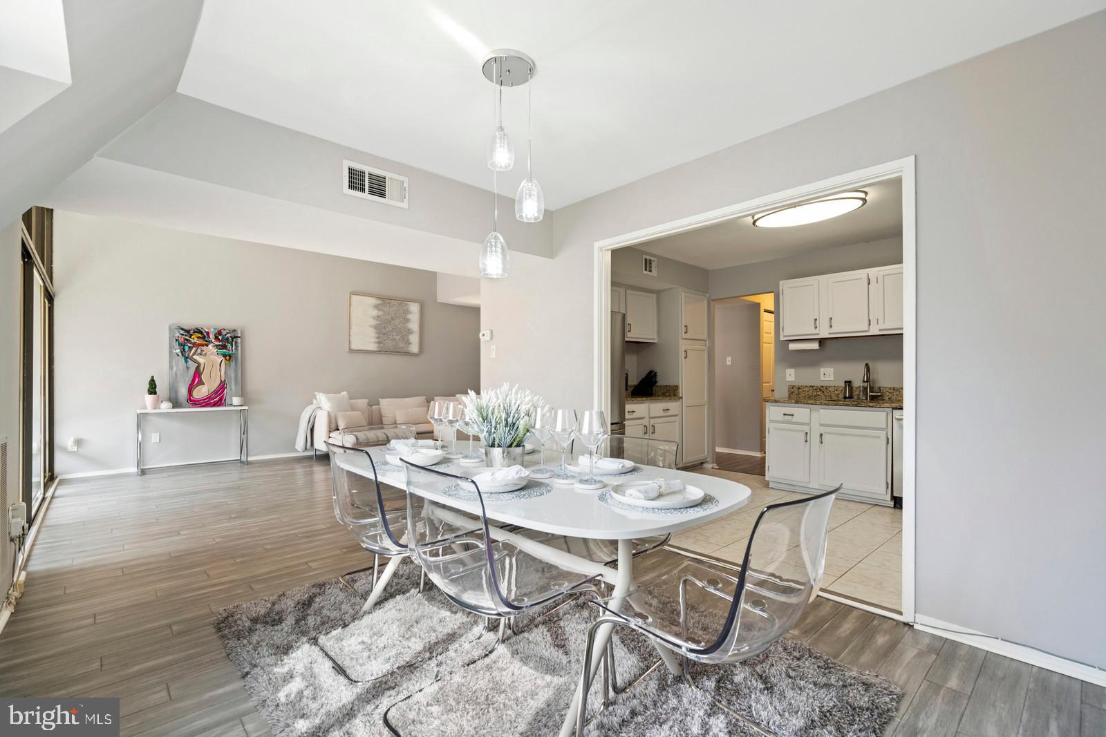 1675 Parkcrest Circle, Unit 400 Reston, VA 20190 - Photo 8 of 32