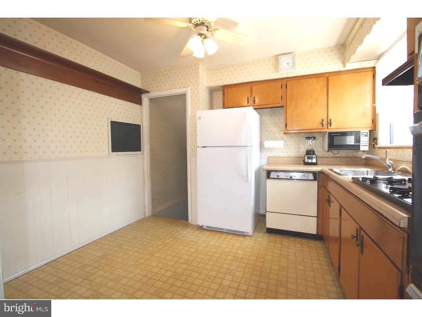 528 Beaver Road Southampton, PA 18966 - Photo 3 of 21 Kitchen