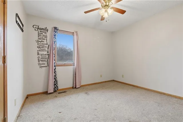 $335,000 | 15035 Beach Front Drive, Excelsior Springs, MO 64024