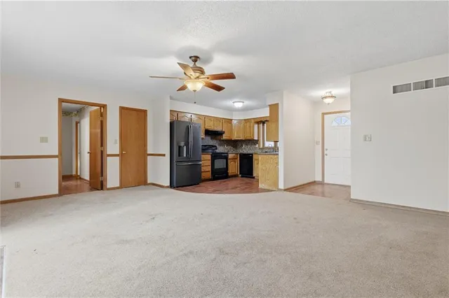 $335,000 | 15035 Beach Front Drive, Excelsior Springs, MO 64024