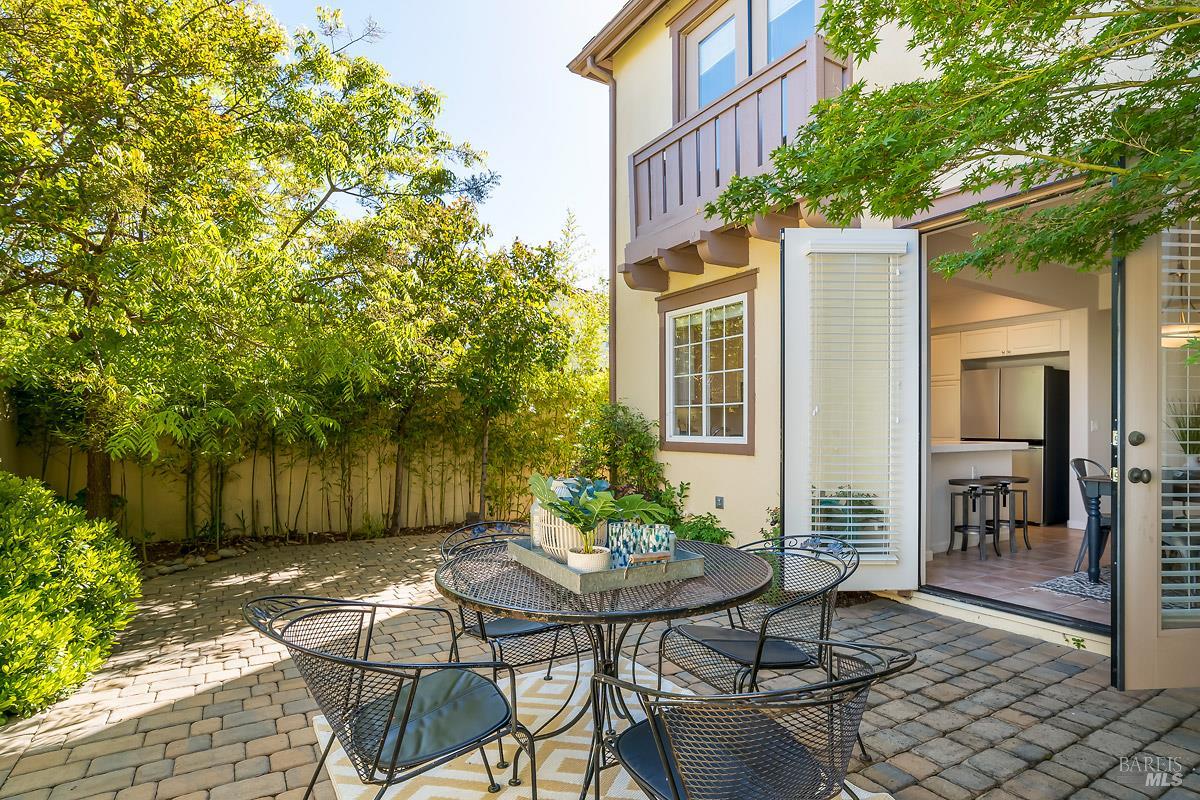 23 Greenham Court Novato, CA 94949 - Photo 27 of 37