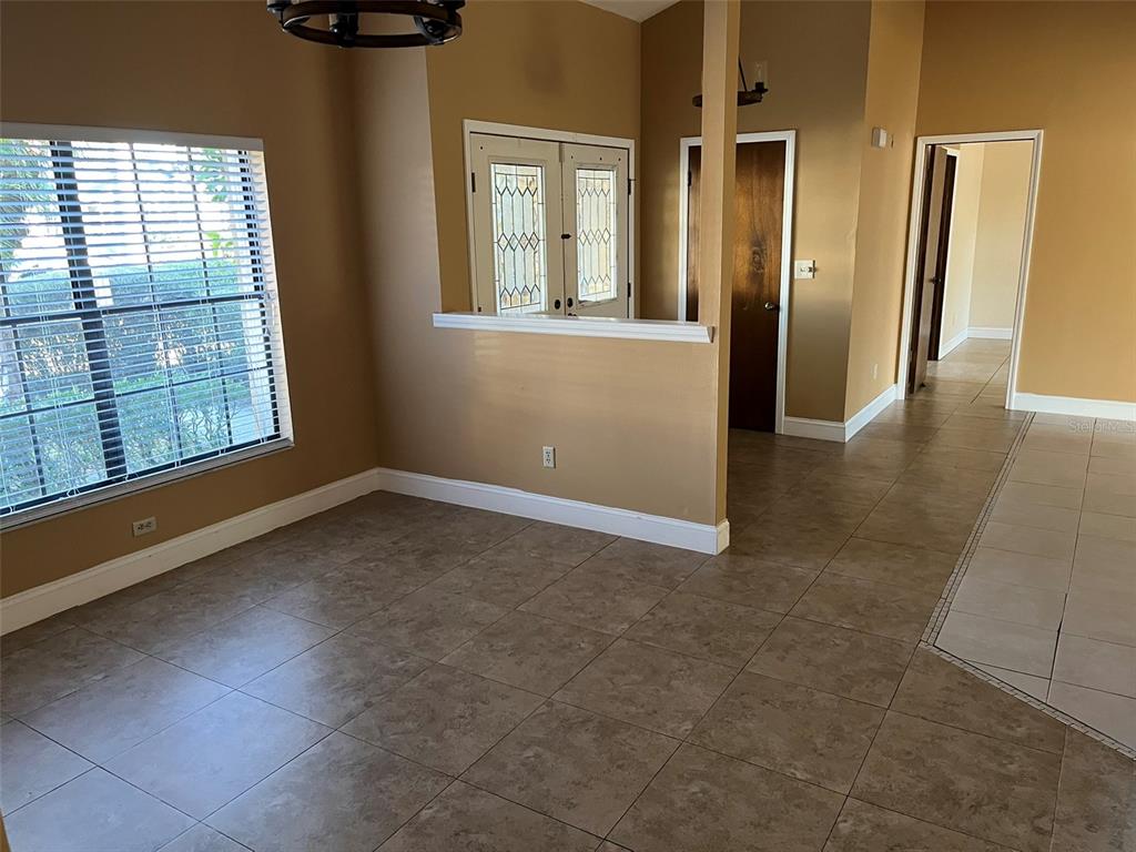 4133 Spring Way Circle Valrico, FL 33596 - Photo 2 of 9