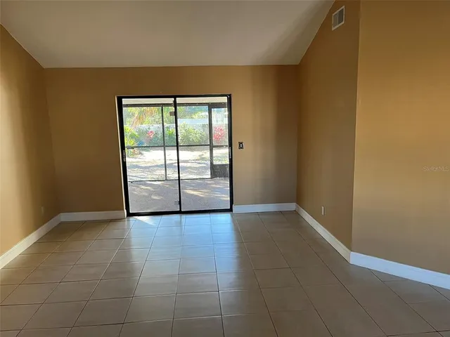 $349,000 | 4133 Spring Way Circle, Valrico, FL 33596