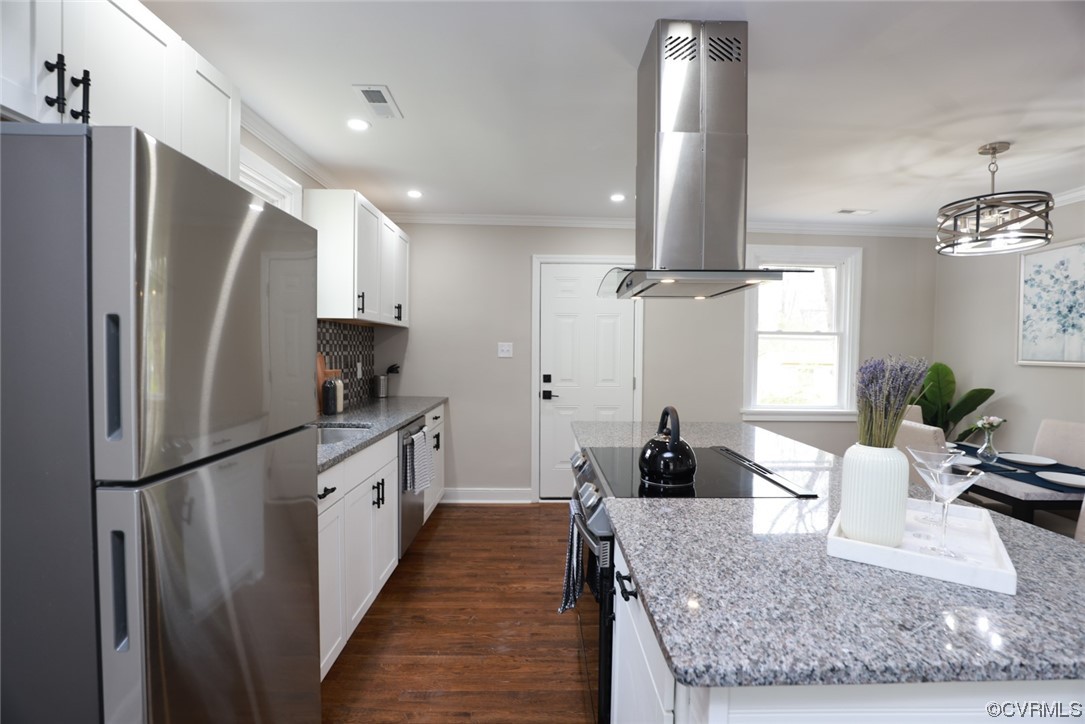 2305 Wright Avenue Richmond, VA 23224 - Photo 12 of 33 a kitchen with stainless steel appliances granite countertop a refrigerator sink and stove