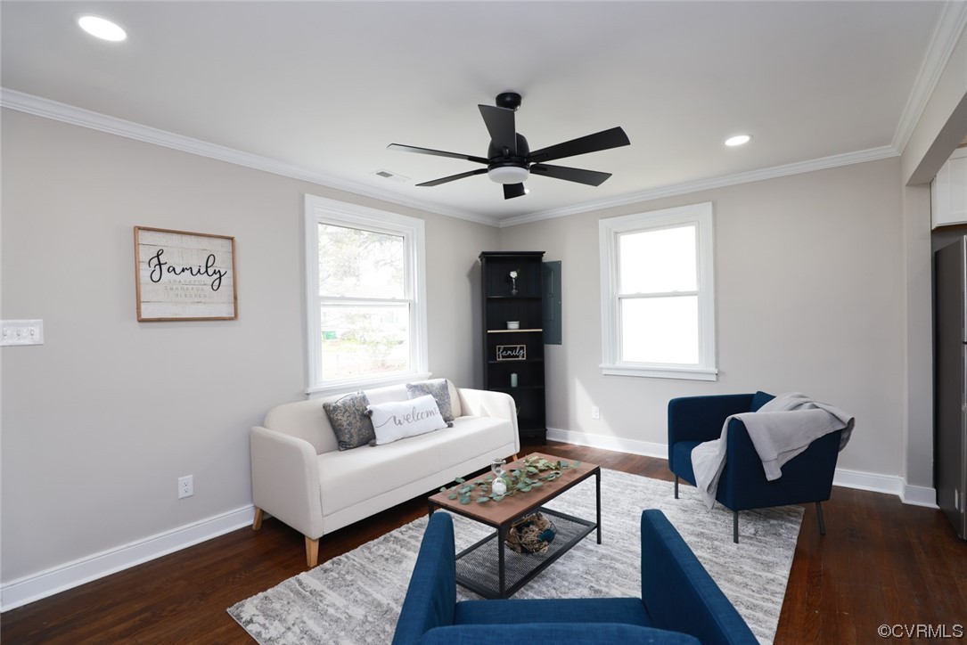 2305 Wright Avenue Richmond, VA 23224 - Photo 6 of 33 a living room with furniture and a window