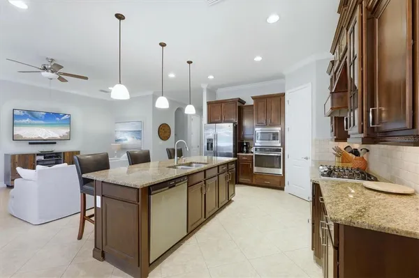 $6,500 | 5423 Title Row Drive, Bradenton, FL 34210