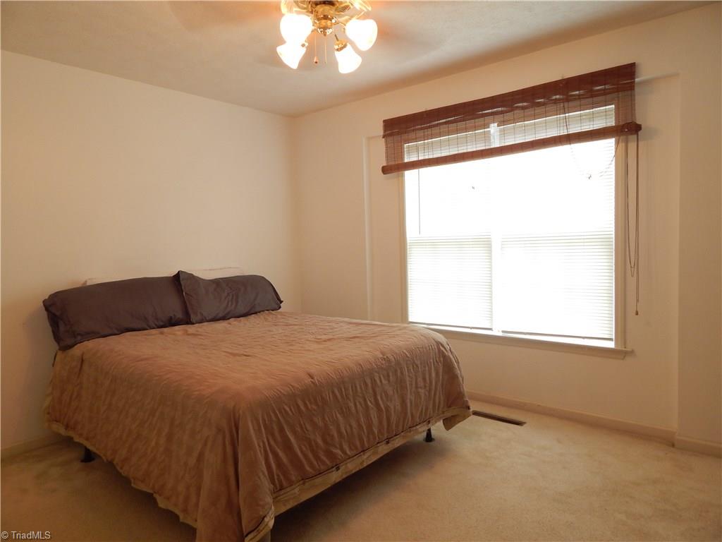 625 Stephany Circle Rural Hall, NC 27045 - Photo 7 of 12 Gallery Image 7