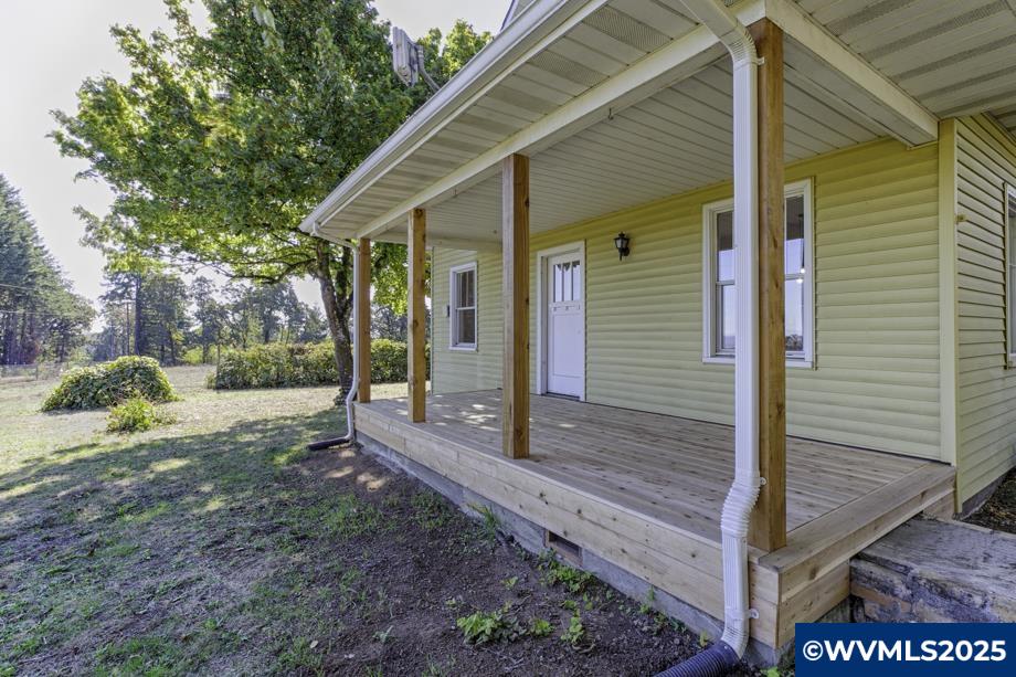 3945 Mistletoe Road Monmouth, OR 97361 - Photo 2 of 35 Gallery Image 2