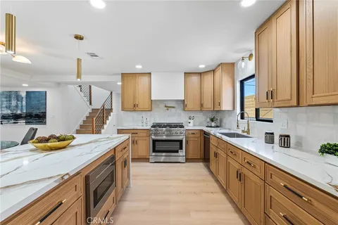 $1,899,000 | 10321 Kamuela Drive, Huntington Beach, CA 92646