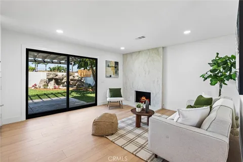 $1,899,000 | 10321 Kamuela Drive, Huntington Beach, CA 92646