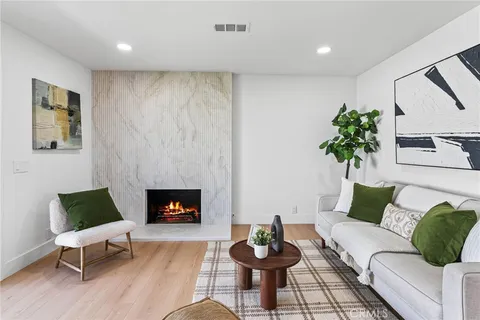 $1,899,000 | 10321 Kamuela Drive, Huntington Beach, CA 92646