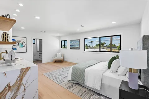 $1,899,000 | 10321 Kamuela Drive, Huntington Beach, CA 92646