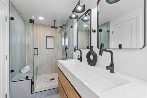 $1,899,000 | 10321 Kamuela Drive, Huntington Beach, CA 92646