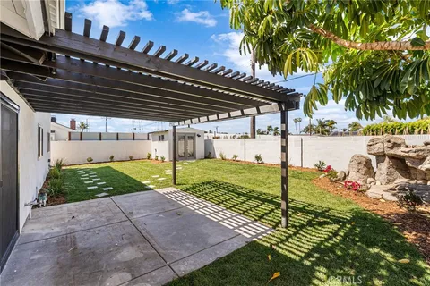 $1,899,000 | 10321 Kamuela Drive, Huntington Beach, CA 92646