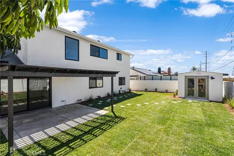 $1,899,000 | 10321 Kamuela Drive, Huntington Beach, CA 92646