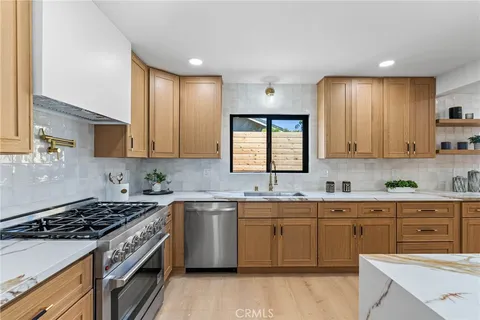 $1,899,000 | 10321 Kamuela Drive, Huntington Beach, CA 92646