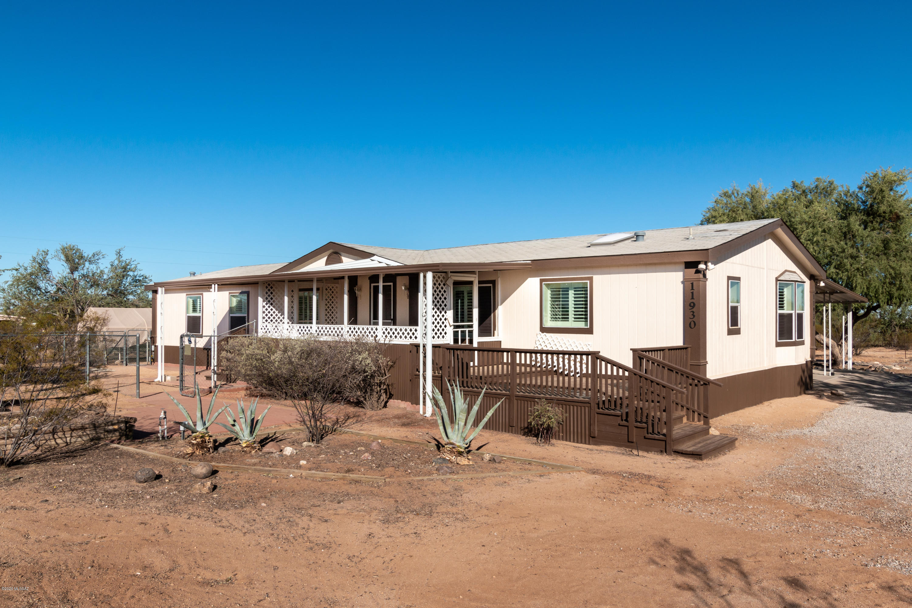 11930 West Ina Road Tucson, AZ 85743 - Photo 1 of 31 Gallery Image 1