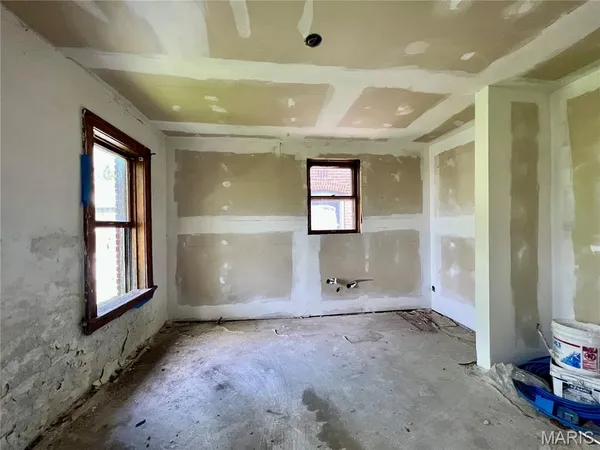 $59,000 | 5141 Highland Avenue, St. Louis, MO 63113
