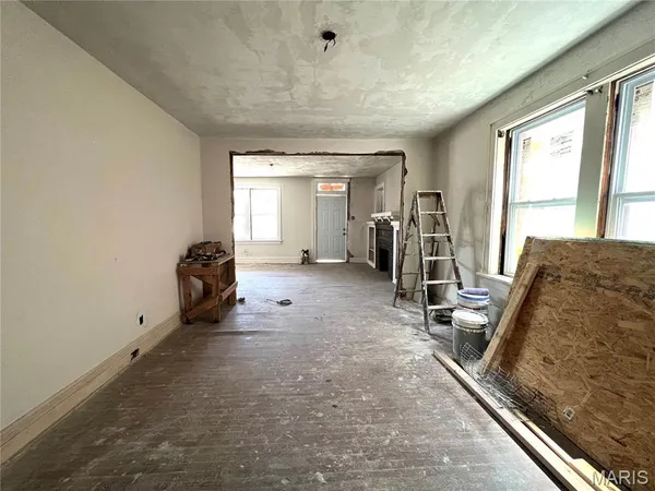 $59,000 | 5141 Highland Avenue, St. Louis, MO 63113