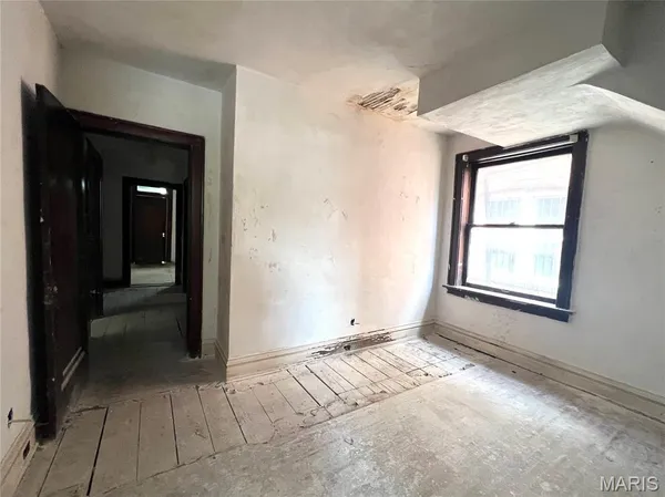 $59,000 | 5141 Highland Avenue, St. Louis, MO 63113