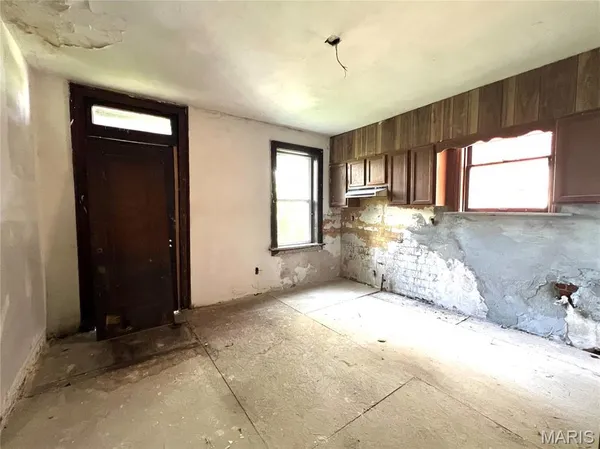 $59,000 | 5141 Highland Avenue, St. Louis, MO 63113